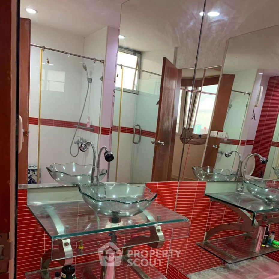 รูป คอนโด 3-ห้องนอน ที่ ไท ปิง ทาวเวอร์ส สุขุมวิท 63 ใกล้ ARL รามคำแหง (ID 972667) - รูปที่ 12/14