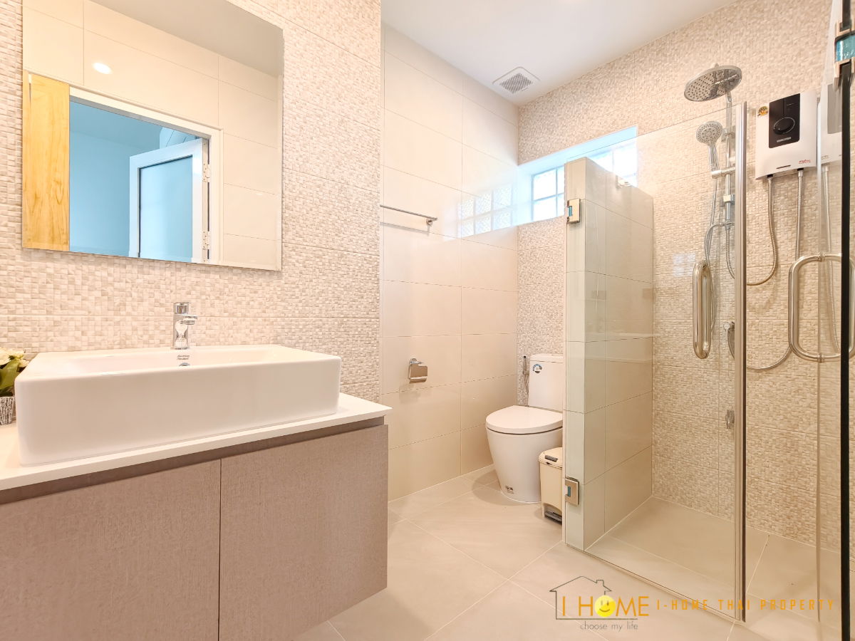 รูป ให้เช่าบ้านเดี่ยวสองชั้น  3 ห้องนอน 4 ห้องน้ำ 2  ห้องครัว  2  ที่จอดรถ - รูปที่ 18/47