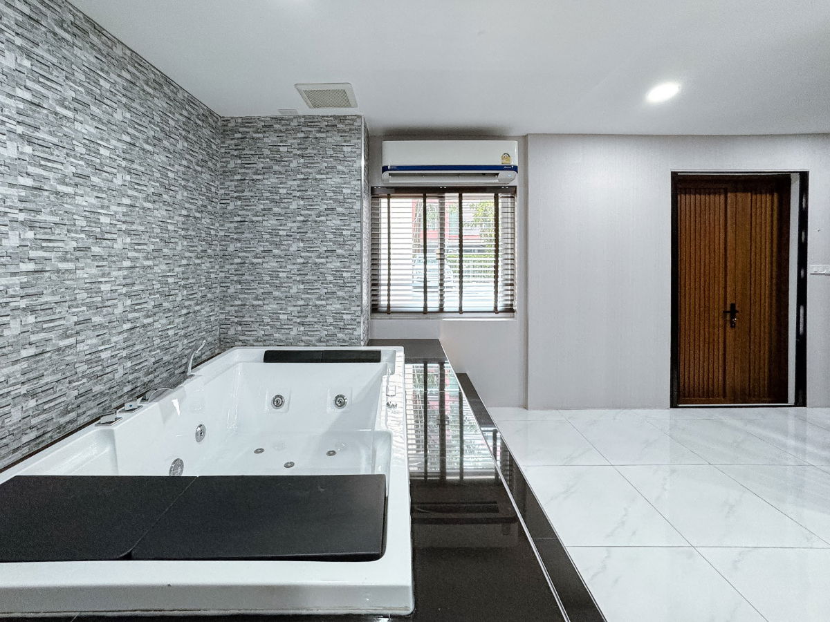 รูป CS133 "✨ ด่วน! คอนโด เดอะคริส 3 รัชดา 17 เพียง 2.5 ล้าน ทำเลทองฟังก์ชั่นทันสมัย ลงรถปุ๊บ ก้าวเข้าห้องได้เลย private สุดๆ - รูปที่ 22/27