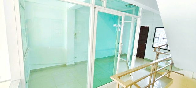 รูป บนถนนบรมราชชนนี52-56 สายใต้ใหม่ 900 ม.อาคารพาณิชย์ให้เช่า 3.5 ชั้น 2 นอน 3 น้ำ ตลาดทุ่งมังกร 600 ม.เนื้อที่ 17 ตร.ว. 220 ตร.ม.ตลิ่งชัน - รูปที่ 2/8