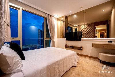 Condos for sale : For Sale Ocean Drive SeaView with Luxury Decoration 