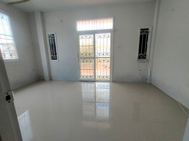 รูป K00316 ขายทาวน์เฮาส์ ม.พาร์ควิลเลจ 44 ตำบลคลองพระอุดม อำเภอลาดหลุมแก้ว ปทุมธานี - รูปที่ 7/8