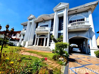 Houses for sale Chatuchak : 7 Bedroom House for sale in Chantharakasem, Bangkok  6026202