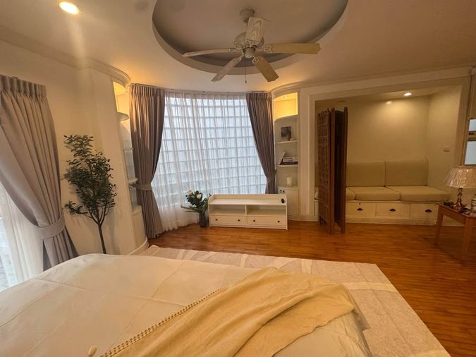 ให้เช่าทาวน์โฮม 4 ห้องนอน 220 ตร.ม. 55 ตร.ว. เขตบางนา