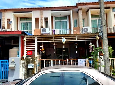 ทาวน์โฮม ลาดหลุมแก้ว ปทุมธานี : K00775 ขายทาวน์เฮาส์ หมู่บ้านพาร์ค วิลเลจ 4 สารสาสน์-ราชพฤกษ์ ตำบลคลองพระอุดม อำเภอลาดหลุมแก้ว ปทุมธานี