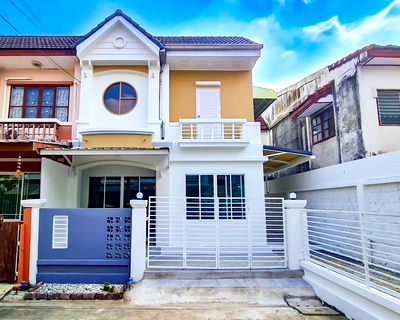 ทาวน์โฮม กรุงเทพมหานคร : 🏡 ขายทาวน์เฮ้าส์ 2 ชั้น หลังมุม รีโนเวทใหม่จัดเต็ม 📍  ถ.พระยาสุเรนทร์  รามอินทรา  ✨ แถมเฟอร์นิเจอร์ พร้อมเข้าอยู่ทันที