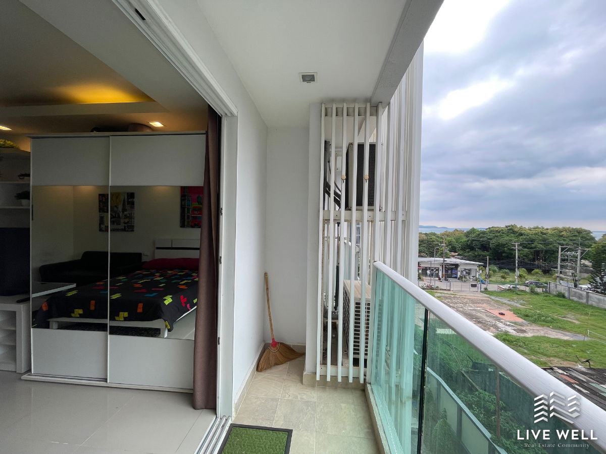 picture Sake with tenant apartment on Pratamnak Hill Pattaya - 12/23
