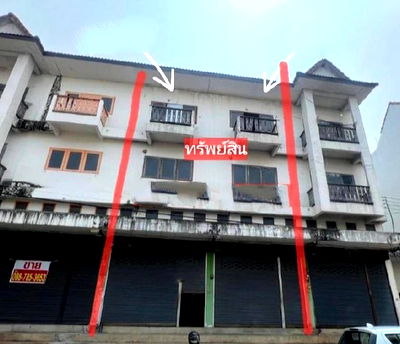 Shophouses for sale ม.ราชภัฏลำปาง วิทยาเขตลำพูน : FOR SALE  COMMERCIAL BUILDING PROPERTY  4840000 BAHT.