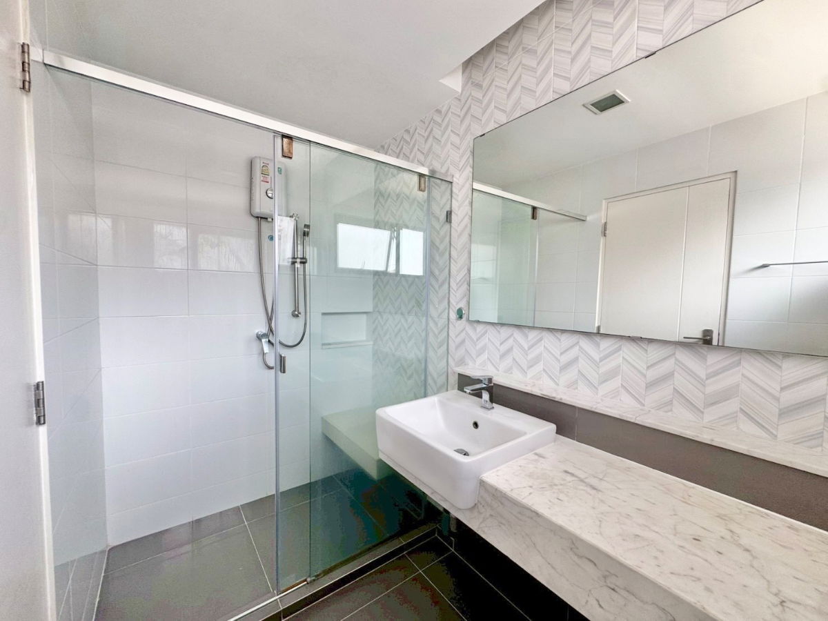 รูป ให้เช่าบ้านเดี่ยว Mantana Bangna Km.7 ทำเลบางนา กม.7 ใกล้ Mega Bangna เดินทางสะดวก ใกล้ทางด่วนบ้านรีโนเวทใหม่ - รูปที่ 27/29