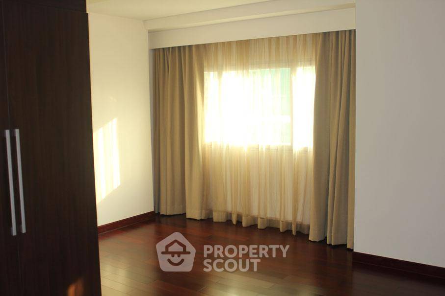 รูป คอนโด 3-ห้องนอน ที่ เลอ รัฟฟิเน่ สุขุมวิท 31 ใกล้ BTS พร้อมพงษ์ (ID 510700) - รูปที่ 3/19