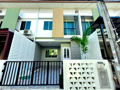 ขายทาวน์โฮม : ขายทาวน์โฮม 2 ชั้น เนอวานา คัฟเวอร์ อ่อนนุช 65