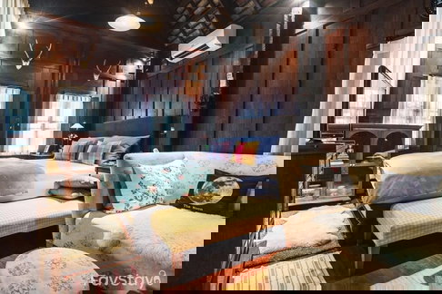 ขายบ้านทรงไทย 5หลังในพื้นที่ อยู่ลาดพร้าว ซอยโชคชัย4 1ราคานี้หายากสำหรับเนื้อที่ 164 ตรว 6นอน6น้ำ  แอร์ 7 ตัว ราคาดีมาก