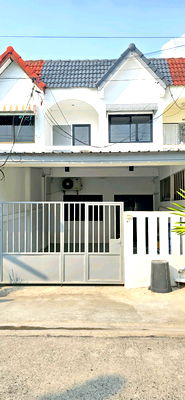 เช่าทาวน์โฮม ม.นานาชาติแสตมฟอร์ด : ให้เช่า townhouse หทู่บ้าน ชื่นสุข วิลล์ อ่อนนุช 70 แยก 3 สนใจแอดไลน์ spoywink