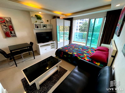 Condos for sale : Sake with tenant apartment on Pratamnak Hill Pattaya