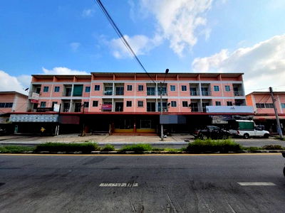 Shophouses for sale Suk Sawat Road : FOR SALE  COMMERCIAL BUILDING PROPERTY  6000000 BAHT.