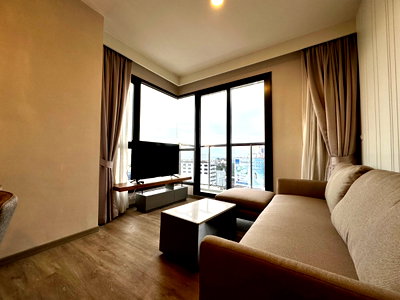 Condos for rent : Keen 2 bedroom 65 sqm 19th floor