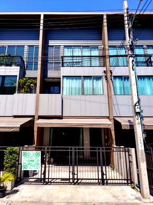 เช่าทาวน์โฮม ม.นานาชาติแสตมฟอร์ด : ให้เช่าทาวน์โฮม บ้านกลางเมือง พระราม 9–กรุงเทพกรีฑา ทำเลศักยภาพ ใกล้ถนนหลัก เดินทางสะดวก ทาวน์โฮม 3 ชั้น เฟอร์นิเจอร์และเครื่องใช้ไฟฟ้าครบ พร้อมอยู่