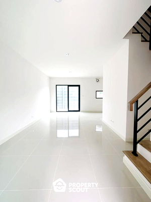 ทาวน์โฮม พระประแดง สมุทรปราการ : ทาวน์เฮาท์ 3-ห้องนอน ที่ บ้านกลางเมือง สุขสวัสดิ์ ใน บางพึ่ง (ID 1715986)