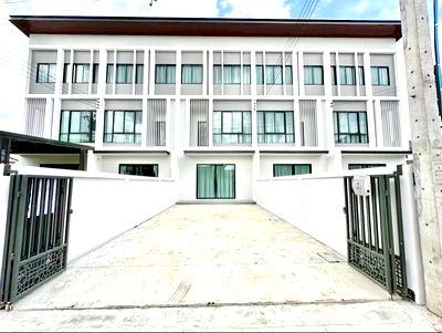 เช่าโฮมออฟฟิศ วิทยาลัยสิ่งแวดล้อม : ให้เช่าโฮมออฟฟิศ สตรีวิทยา 2 ซอย 29 (โชคชัย 4 ซอย 72)