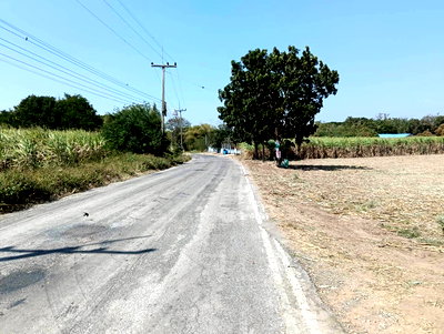 Land for sale Khao Yai National Park : Land for sale, 38 rai , with red Garuda title deed, Wang Sai, Pak Chong District, Nakhon Ratchasima (M011). Interested? Line: @951qfbfi