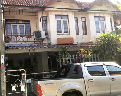 ทาวน์โฮม เขตบางขุนเทียน : ขายบ้านด่วน ทาวน์เฮ้าส์ 2 ชั้น 3 ห้องนอน 2 ห้องน้ำ บ้านพิศาล ท่าข้าม