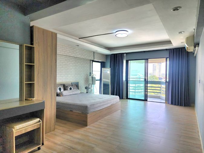 ขายด่วน คอนโดศรีราชาเพลส ชั้น9 ห้องรีโนเวทใหม่ ขายต่ำกว่าราคาประเมินหลายแสน!!!