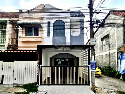 ทาวน์โฮม กรุงเทพมหานคร : ขายทาวน์เฮ้าส์/ทาวน์โฮม  บ้านวรางกูล เลียบคลองสอง บางชัน เขต คลองสามวา กรุงเทพ CX-144273 ✅ ทักไลน์ @connexproperty ตอบทันที ทีมงานมืออาชีพ ✅