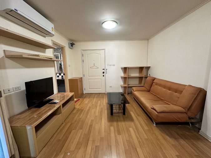 ให้เช่าห้อง studio ตึก B ชั้น 4 ขนาด 30 ตรม ราคา 9000 บาท