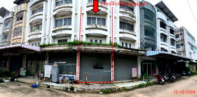 Shophouses for sale รร.วัดคุ้งนารี : FOR SALE  COMMERCIAL BUILDING PROPERTY  2860000 BAHT.