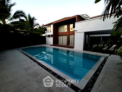 Houses for rent Bangkok : 4-BR House at Private Nirvana Ladprao in Khlong Chan (ID 1915112)