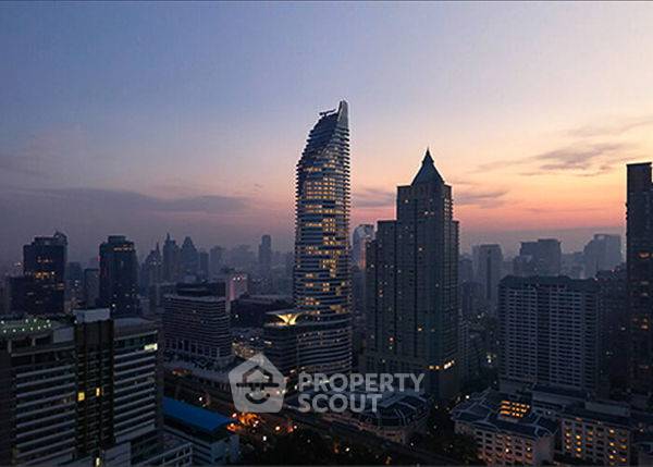 Condos for sale : 2-BR Condo at Magnolias Ratchadamri Boulevard near BTS Ratchadamri (ID 2621676)