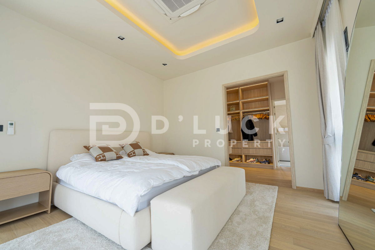 รูป ขายบ้านลักชัวรี่สไตล์โมเดิร์น มาบประชัน ใกล้โรงเรียนนานาชาติ - รูปที่ 11/30