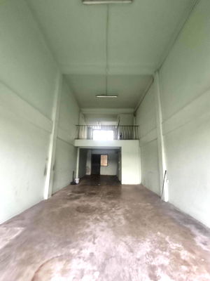 เช่าทาวน์โฮม นนทบุรี : เปิดเป็นสำนักงานได้ ทาวเฮาวท์ 28 ซอยหมู่บ้านบางใหญ่ซิตี้