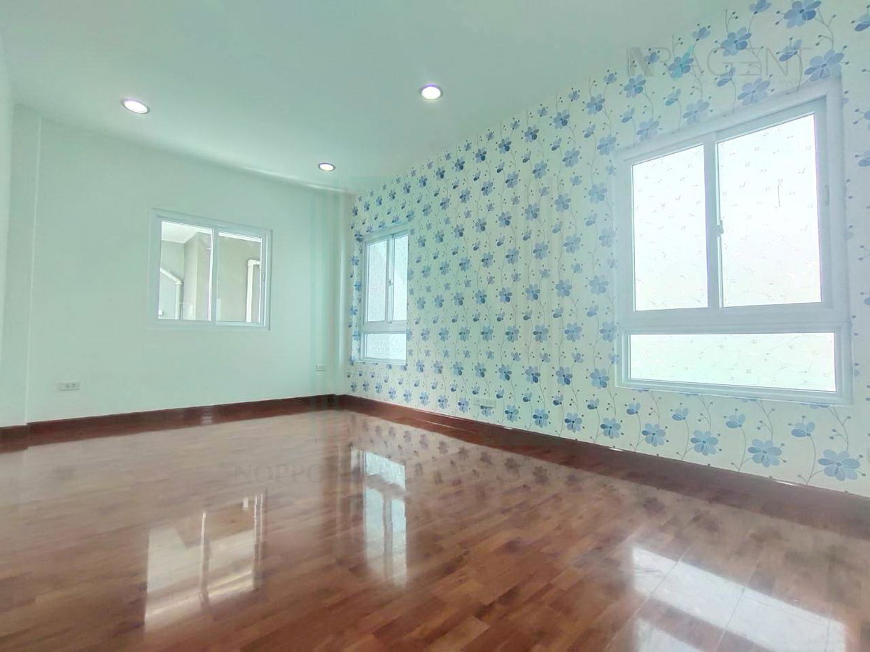 รูป ขายบ้านเดี่ยว โครงการ บ้านลภาวัน 21 2 ชั้น 6 ห้องนอน 3 ห้องน้ำ - รูปที่ 8/8