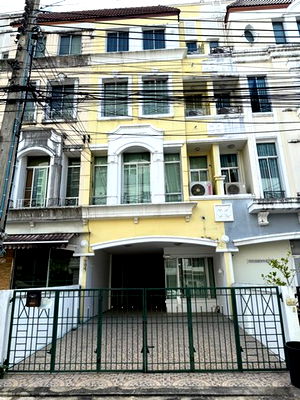 Houses for rent วิทยาลัยดุสิตธานี : HU7118 Town Home For Rent Baan Klang Meuang British Town Srinakarin Samut Prakan