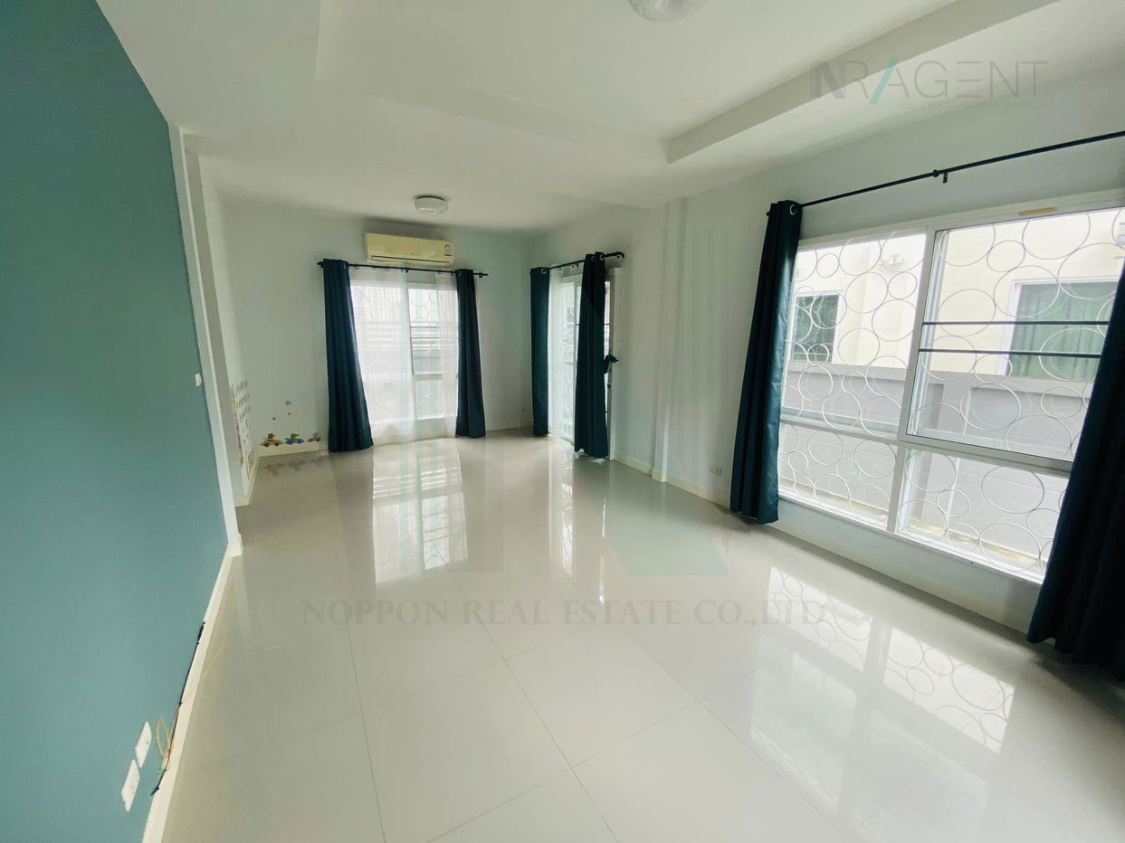 รูป 📌 ขายบ้านแฝด โครงการ เดอะ วิลล่า รัตนาธิเบศร์ 2 ชั้น 3 ห้องนอน 2 ห้องน้ำ - รูปที่ 2/8