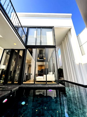 บ้านเดี่ยว บางละมุง ชลบุรี : Luxury Pool Villa for Sale in Pratumnak, Jomtien