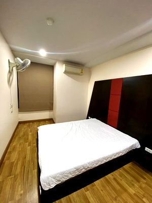 Condos for rent : For rent: Baan Navatara Condominium, Building E, 2nd floor, room 904-29, poolside.