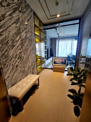 Condos for rent : Vittorio Ready to move in 2Bed 2bath+1restroom big living room and balcony