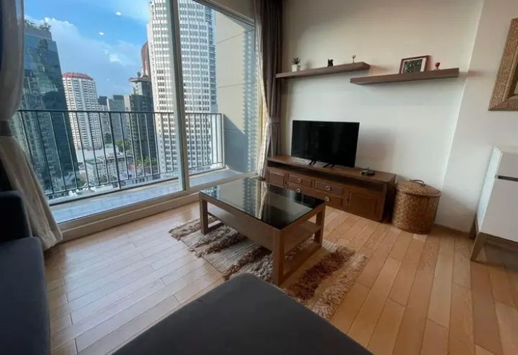 🌟 Siri at Sukhumvit 
Size 70 SQ.M Type 2 Bedroom 2 Bathroom On the 24th Floor 
Rental.60,000 THB