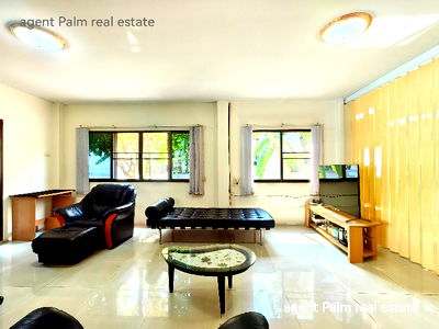 ขายบ้านเดี่ยว : 🏡✨ ขายบ้านเดี่ยว 2 ชั้น Luxury Detached House บนที่ดินแปลงใหญ่ หายากในอ่างศิลา