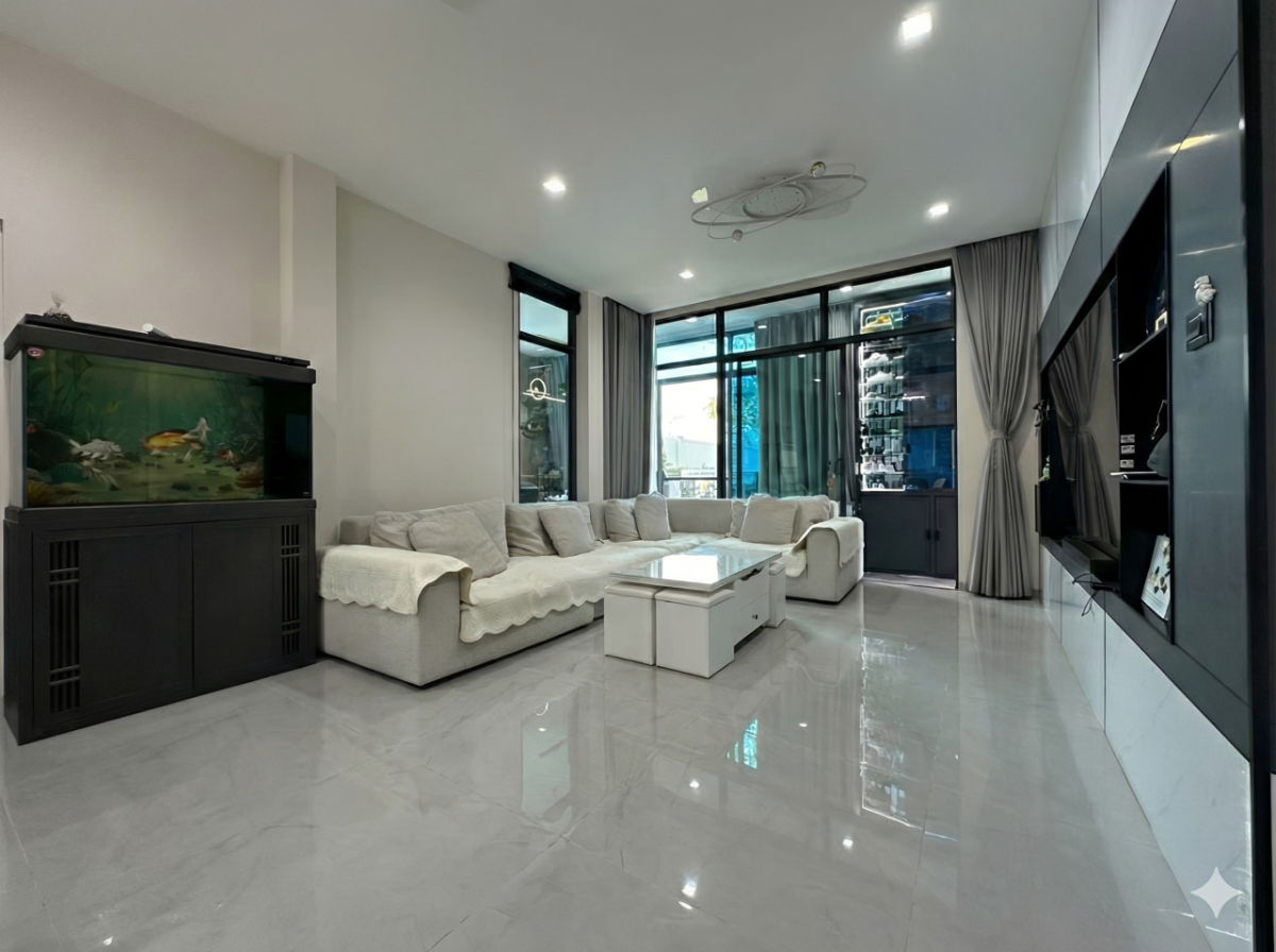 รูป ขายบ้านเดี่ยวหรู Bangkok Boulevard Bangna Km.5 ตกแต่ง Built-in ทั้งหลัง พร้อมเข้าอยู่ มูลค่าการตกแต่งกว่า 3 ล้านบาท!! - รูปที่ 4/31