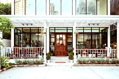 เช่าทาวน์โฮม ถนนสุขุมวิท : RH022026 ให้เช่าบ้าน 2 ชั้น เอกมัย 24 สุขุมวิท 63 เหมาะสำหรับ เปิดร้านคาเฟ่, สปา, ร้านทำผม