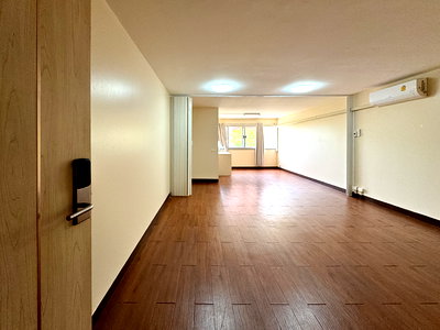 Condos for sale BTS Asok : CS154  "📍 Selling Level Condo Bangna, garden and pool view, only 1.1 million baht. Convenient location, near 📍Central Bangna / Mega Bangna.