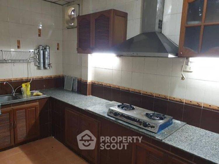 รูป ทาวน์เฮ้าส์ 4-ห้องนอน ใกล้ MRT บางยี่ขัน (ID 2624726) - รูปที่ 5/7