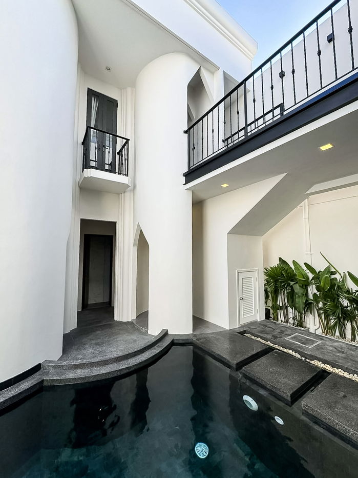 รูป Luxury Pool Villa for Sale in Pratumnak, Jomtien - รูปที่ 15/16