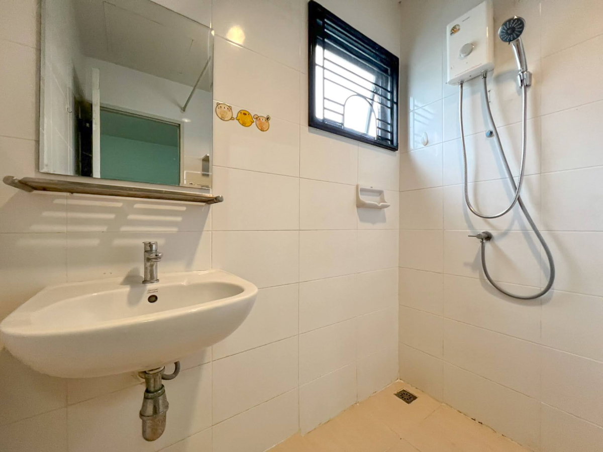 รูป CS156  📍 ขอปล่อยต่อ ทาวน์โฮม 2 ชั้นหลังริม แอมมิตี้ บางนา-เทพารักษ์ เพียง 2.25 ล้าน ตั้งอยู่ทำเลติดถนนใหญ่ - รูปที่ 17/17