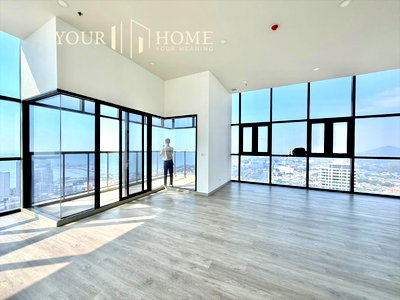 Condos for sale : 🏆 The Only One in Sriracha... Ultra Luxury Penthouse @ Keen Centre Sriracha