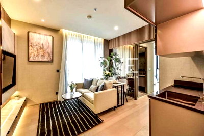 Condos for rent : 1 Bed Nice Room City View Fully furnished Super Luxury Condo Good Location BTS Victory Monument 400 m. @   The EXTRO Phayathai Rangnam