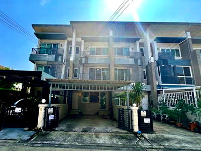 ทาวน์โฮม กรุงเทพมหานคร : ขาย Townhome 3 ชั้น Town Avenue Rama 9 (แสนสิริ) ทำเลกรุงเทพกรีฑาตัดใหม่ ใกล้รถไฟฟ้า–ทางด่วน–สนามบิน พื้นที่ดินใหญ่ ฟังก์ชันครบ พร้อมอยู่